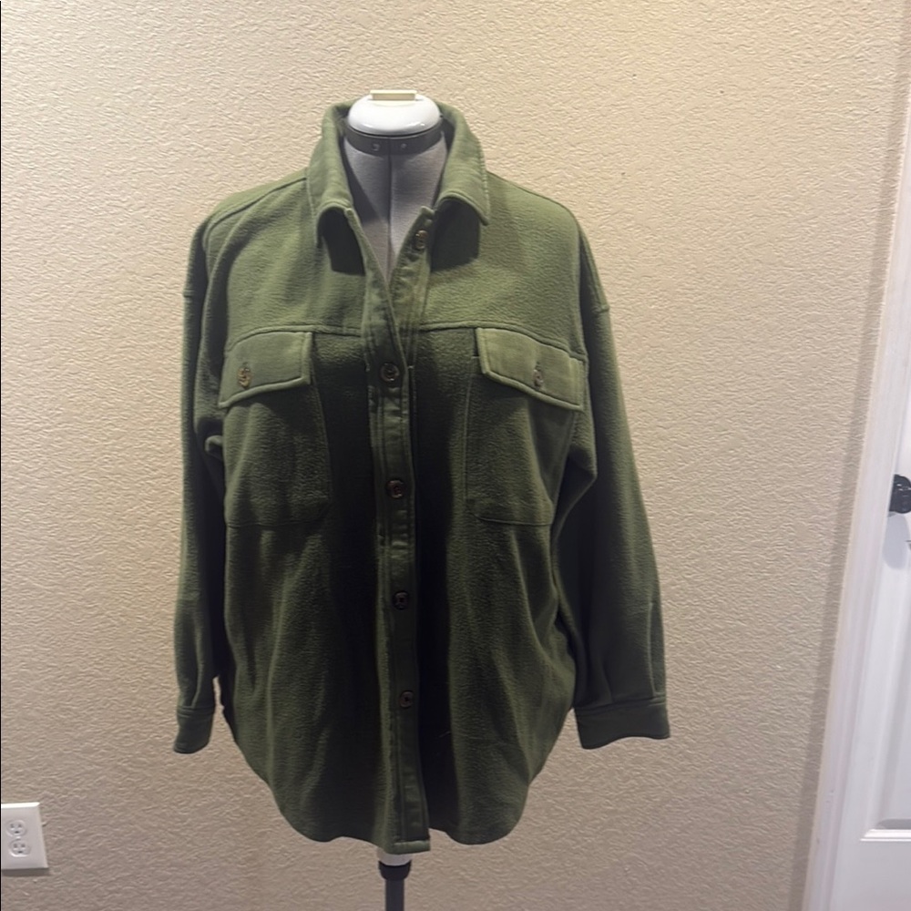 Time and Tru Green Button Down Shirt